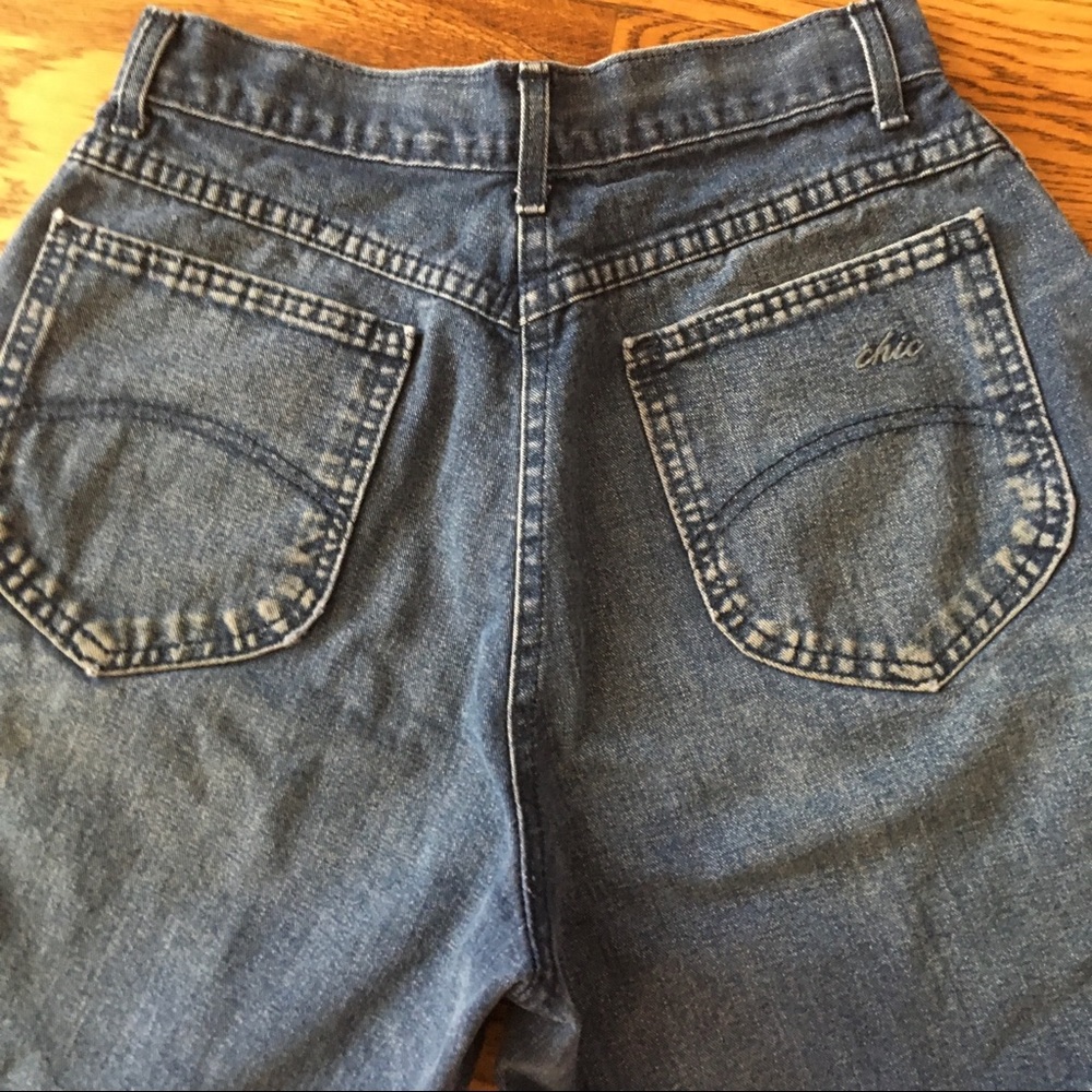 Vintage Chic High Rise Jeans - Picture 4 of 10